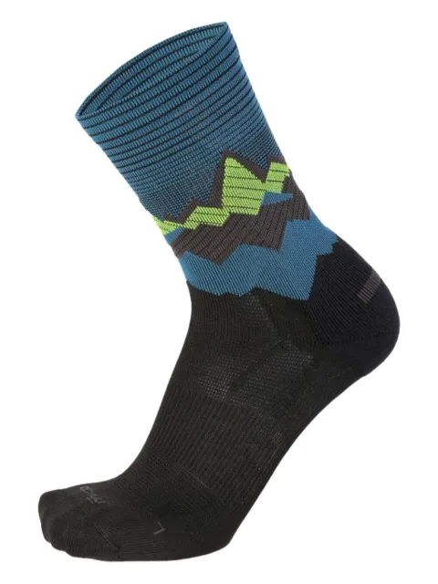 Mico Light Weight Extra Dry Hike Crew socks
