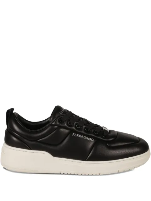 Ferragamo Gewatteerde slippers