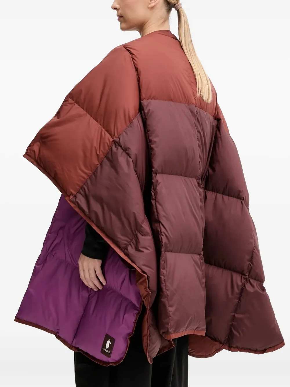 COTOPAXI Tweekleurige gewatteerde poncho Paars