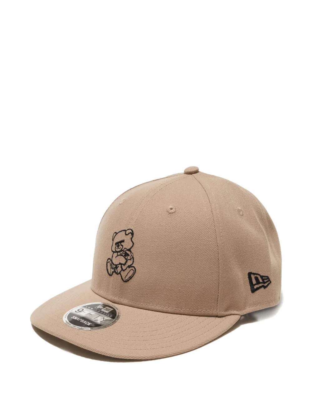 Undercover New Era 9Fifty honkbalpet met geborduurde beer Beige