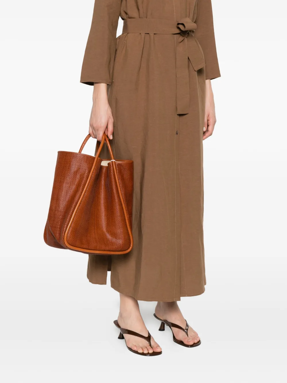 Dragon woven leather tote bag | Image 2