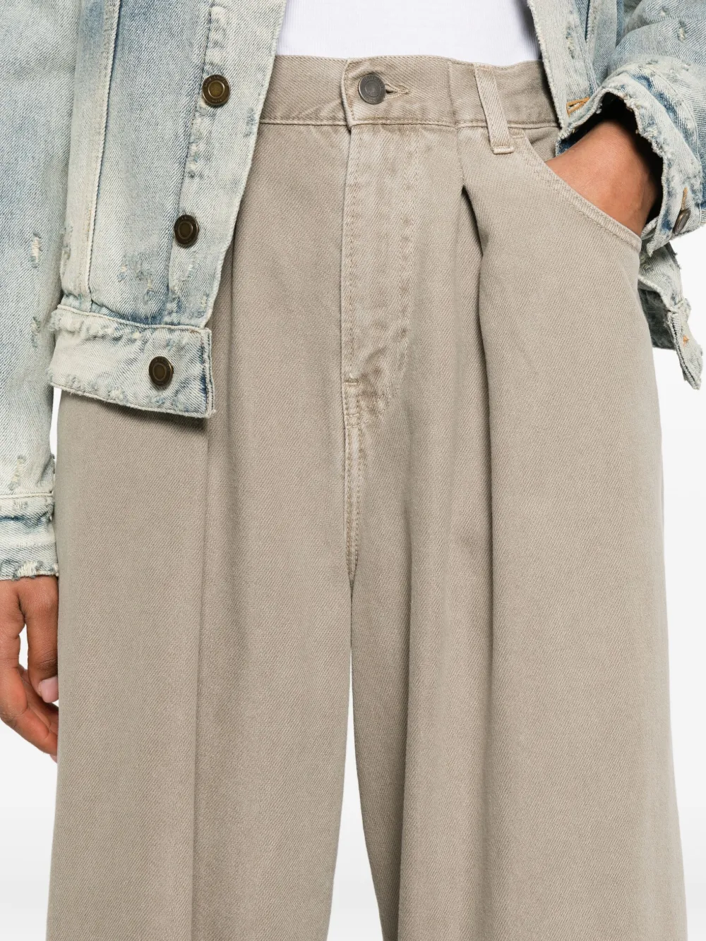 Haikure pleated jeans Beige