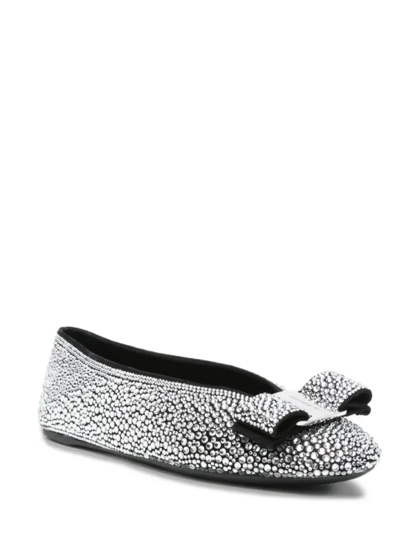 フェラガモ♡ビジューフラットシューズ♡ Ferragamo ビジュー フラットシューズ | ブラック | FARFETCH JP