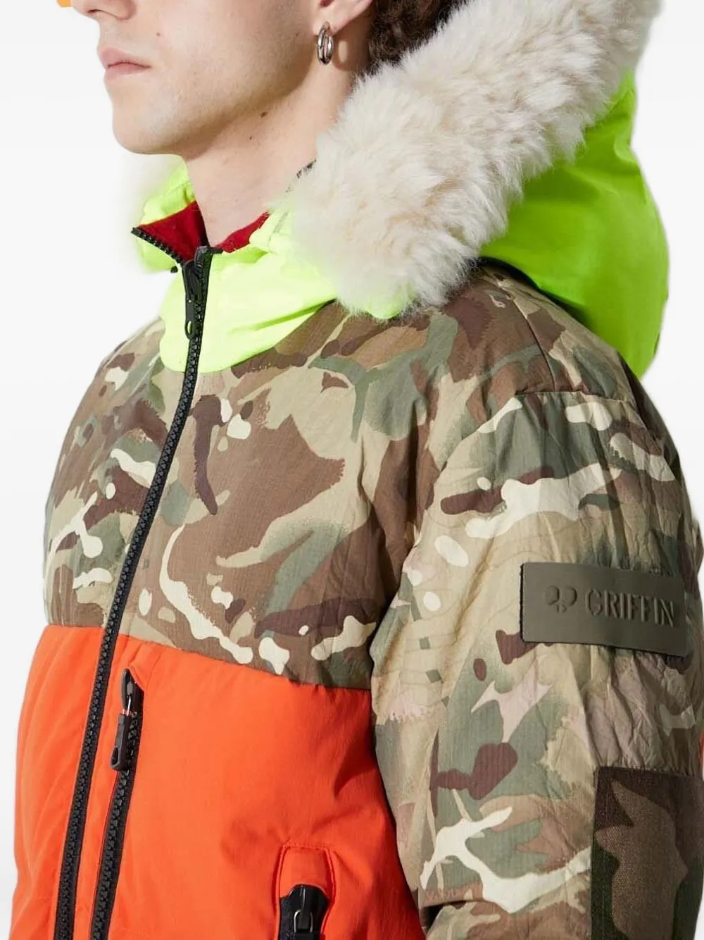 Griffin camouflage-paneled puffer jacket Oranje