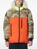 Griffin camouflage-paneled puffer jacket - Orange