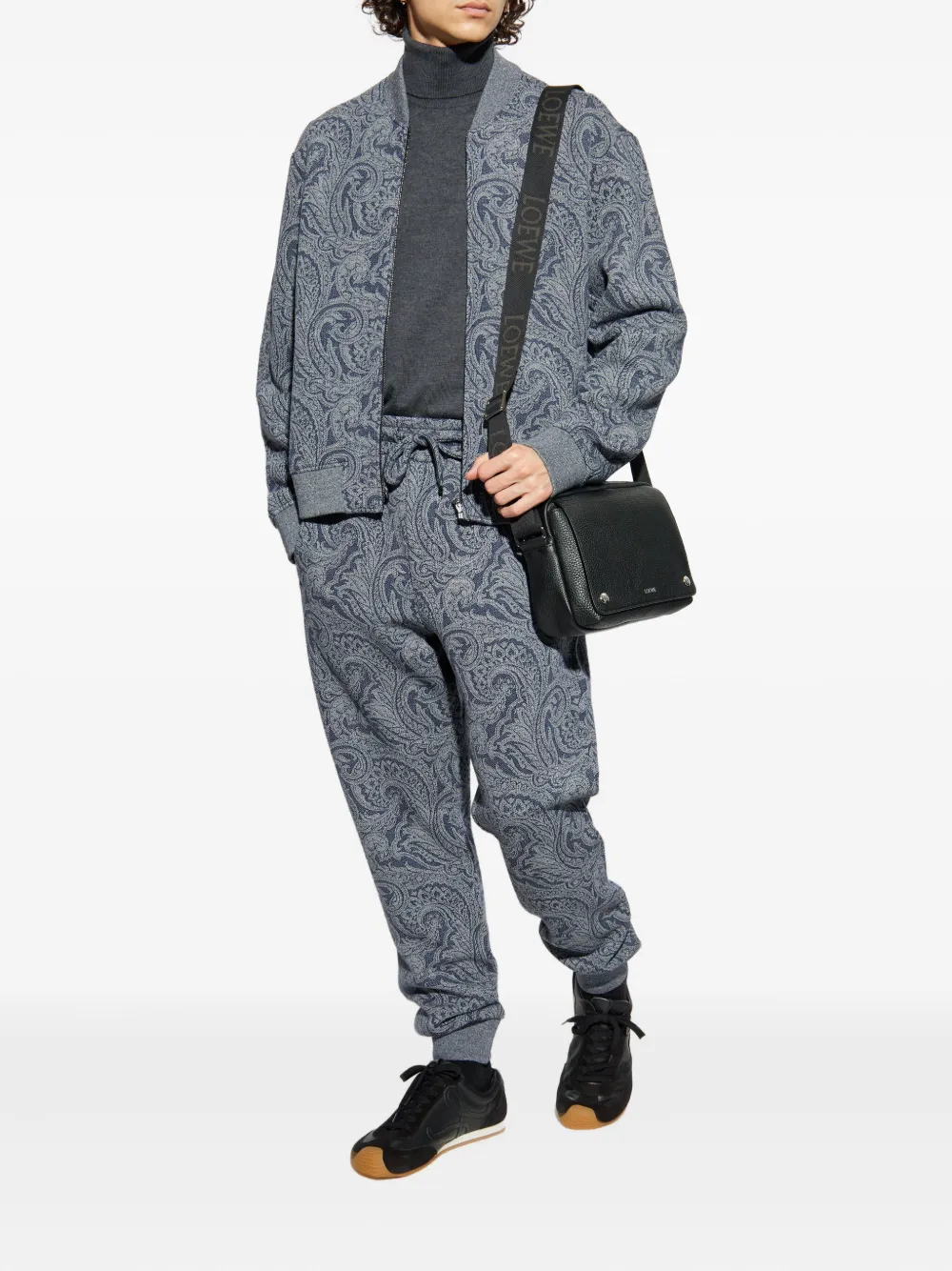ETRO logo-embroidered turtleneck sweater Grijs