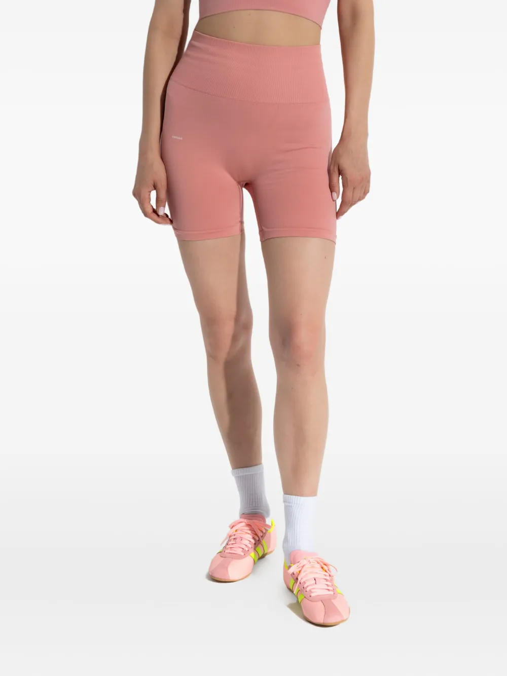 Pangaia Naadloze performance shorts Roze