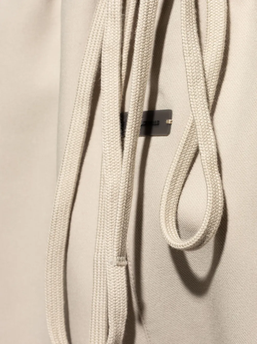 FEAR OF GOD ESSENTIALS Broek met trekkoord TIMBER
