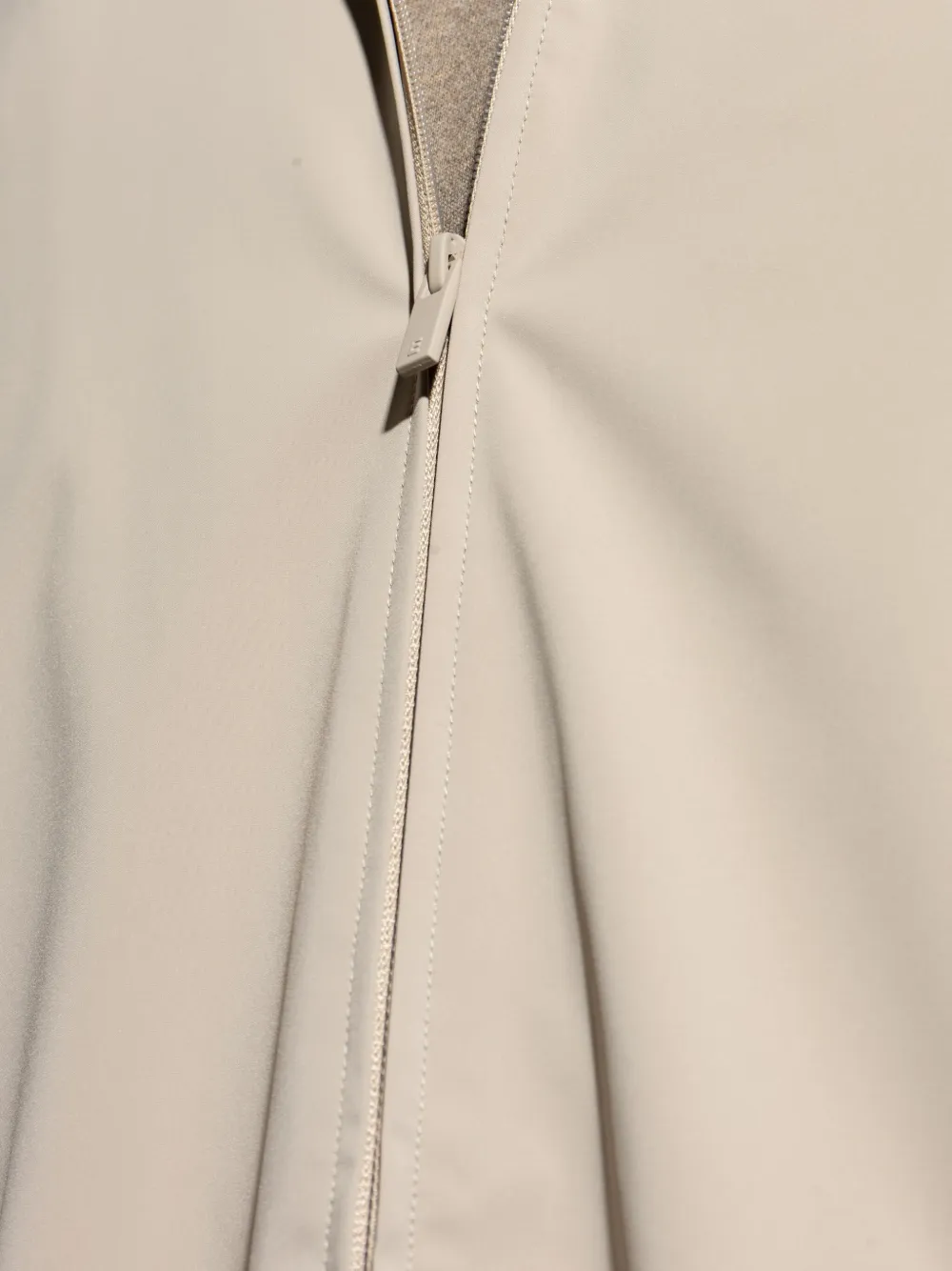 FEAR OF GOD ESSENTIALS Timber jas met rits Beige