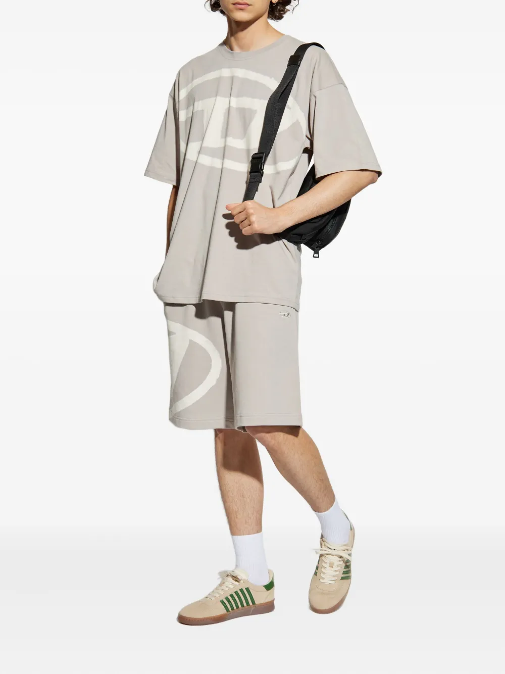 Diesel Crow logo-print drawstring shorts Grijs