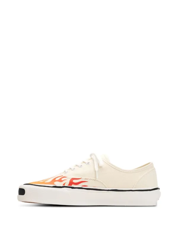 KAMIYA Herc flame-pattern Vulcanized Sneakers | White | FARFETCH