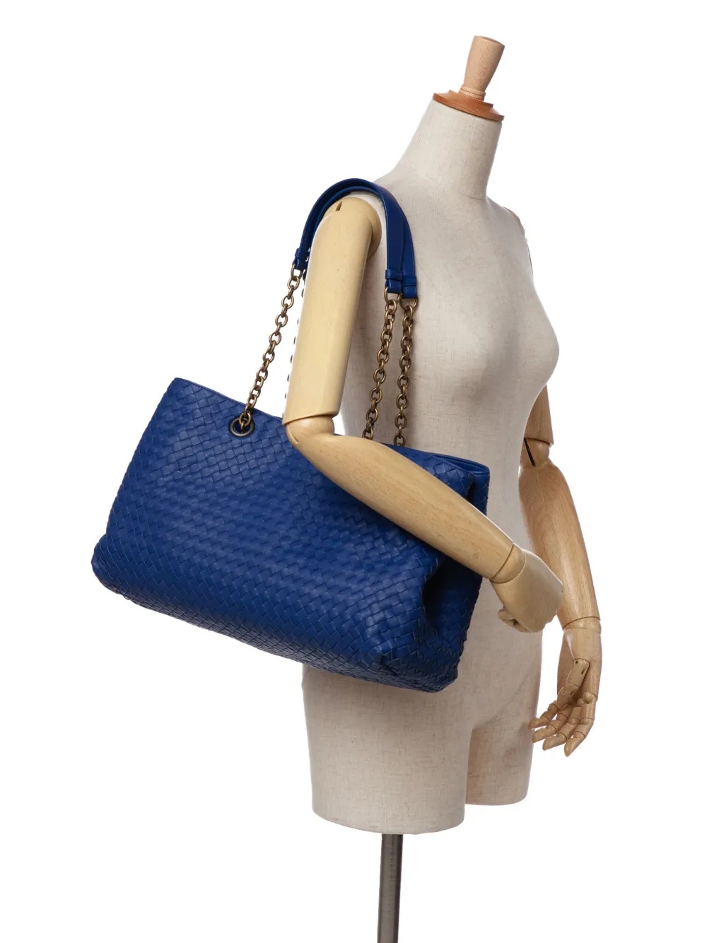 Bottega Veneta Pre-Owned 2012-2024 Medium Nappa Intrecciato Double Chain tote bag | Pre-Owned | Image 2
