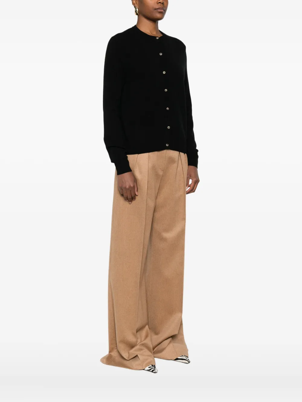 Soft Goat Crew-neck Fine-knit Cardigan In Black