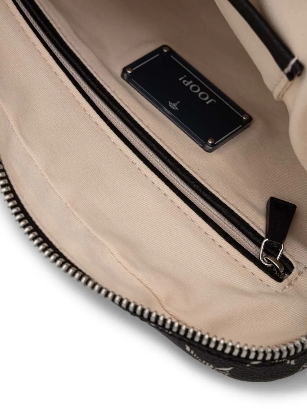 Joop! monogram-tassel cross body bag Zwart