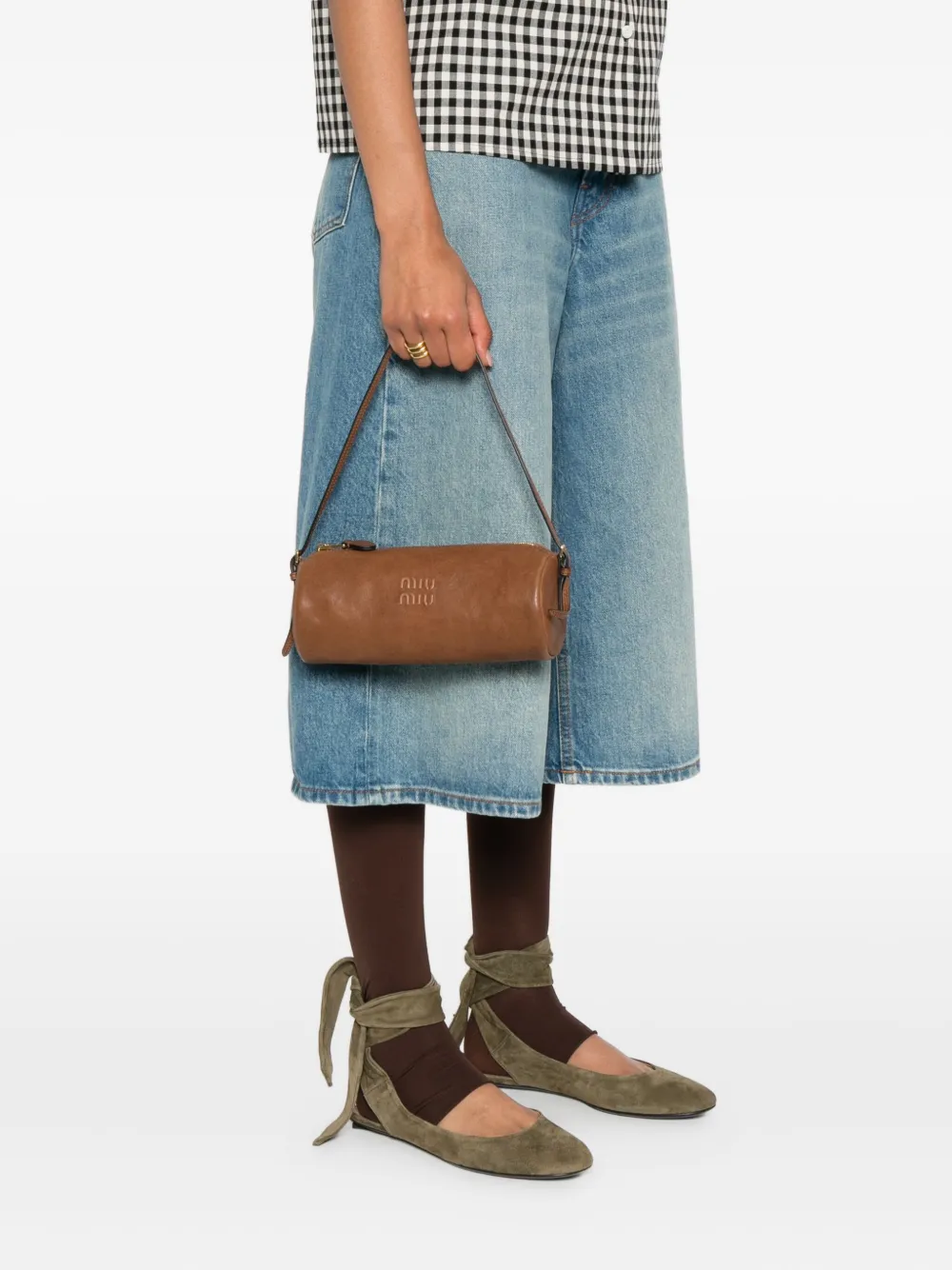 Miu logo-embossed shoulder bag Bruin