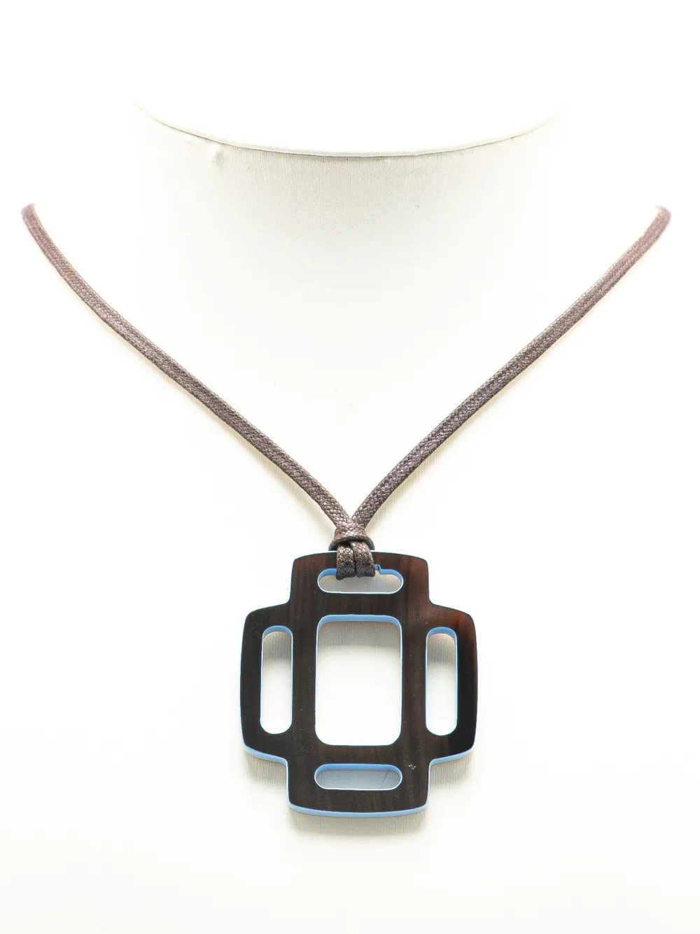 Pre-owned Hermes 20th Century Rhythm Buffalo Horn Pendant Necklace Costume Necklace