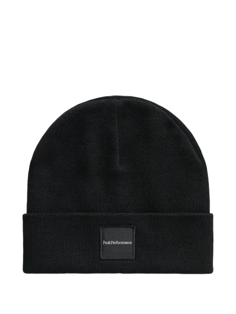 Peak Performance Switch logo-patch beanie
