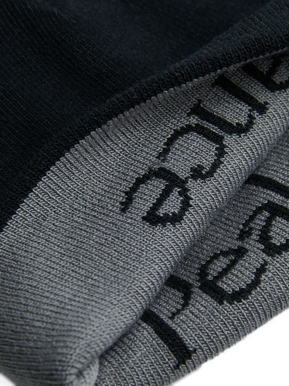 Peak Performance logo-embroidered beanie hat | Women | Image 2