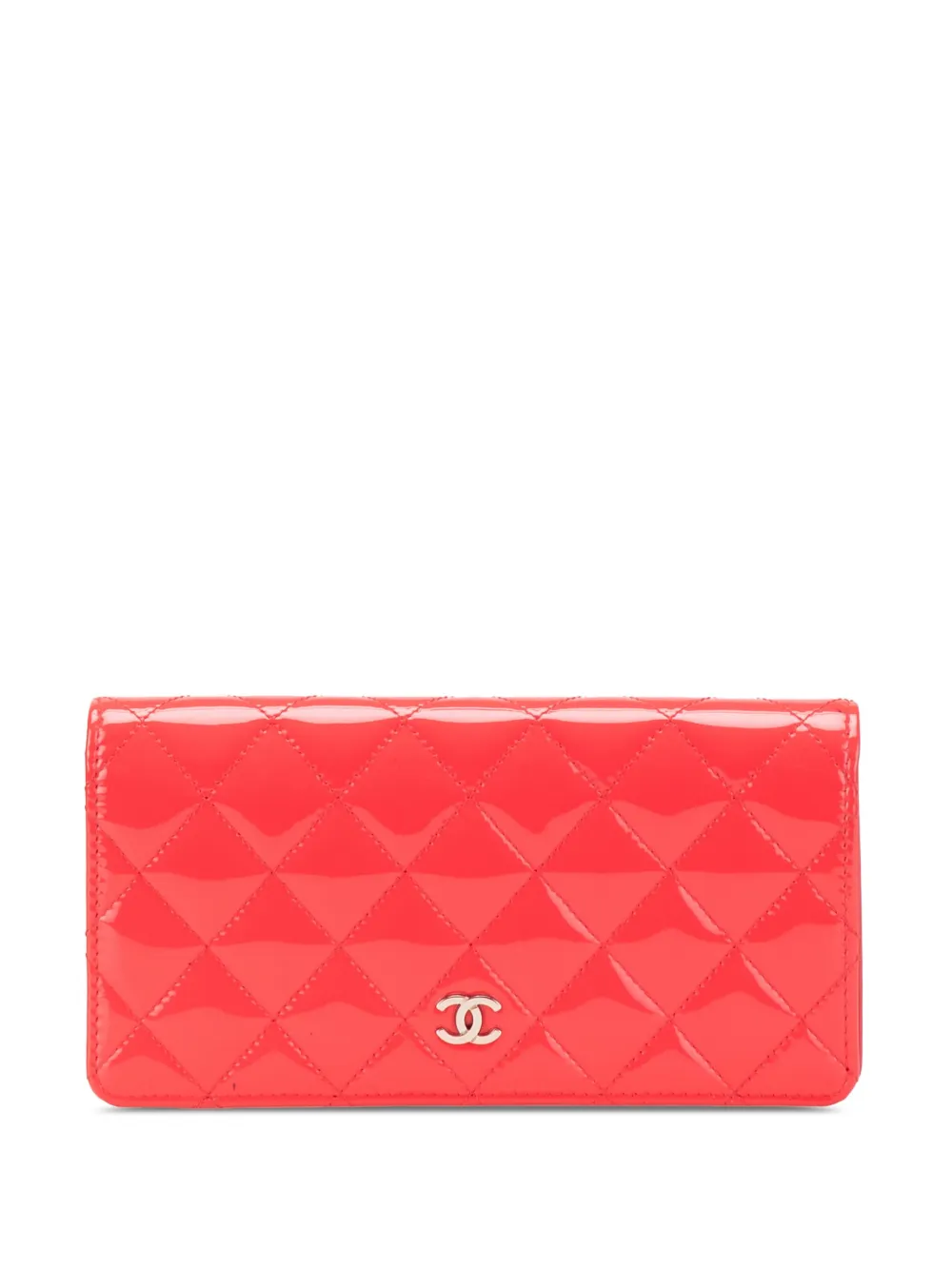 CHANEL Pre-Owned 2015-2016 CC Quilted Patent Leather L Yen Bifold CHANEL Pre-Owned 2015-2016 CC Quilted Patent Leather L Yen Bifold