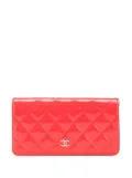 CHANEL Pre-Owned 2015-2016 CC Quilted Patent Leather L Yen Bifold Wallet long wallets - Pink