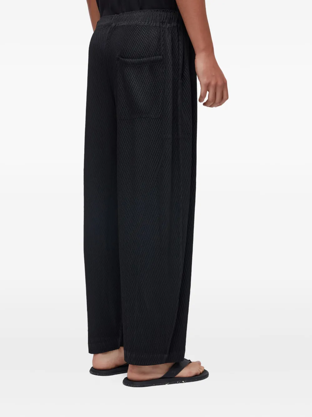 Osklen Pleated Regular Trousers In Black