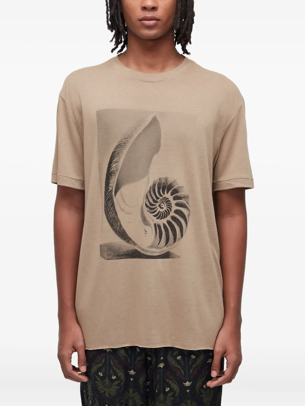 Osklen nautilus shell-print T-shirt | Brown | Image 1