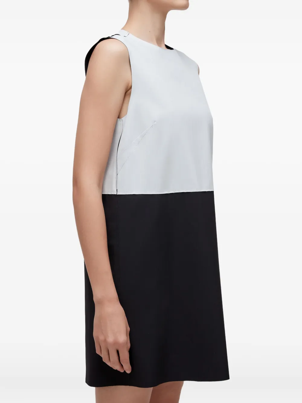 Osklen robe courte bicolore à design sans manches | noir | Image 1