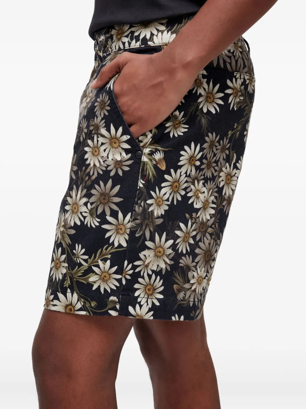 Osklen Flow Daisy-print Shorts In Green