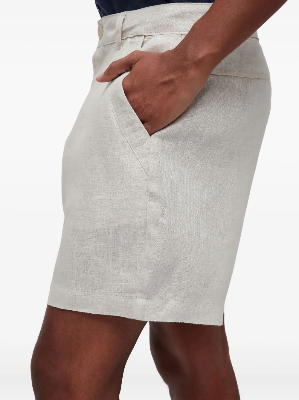 Osklen Balneario Linen Shorts In White