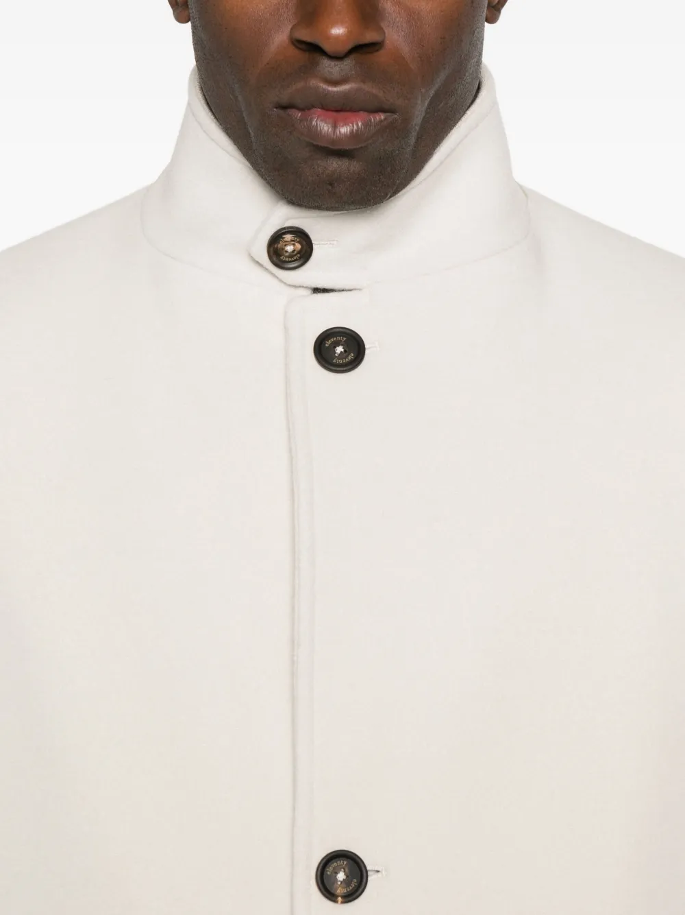 Eleventy Jas met hoge hals en knopen Beige