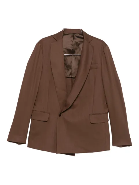 Costumein shawl-lapel jacket