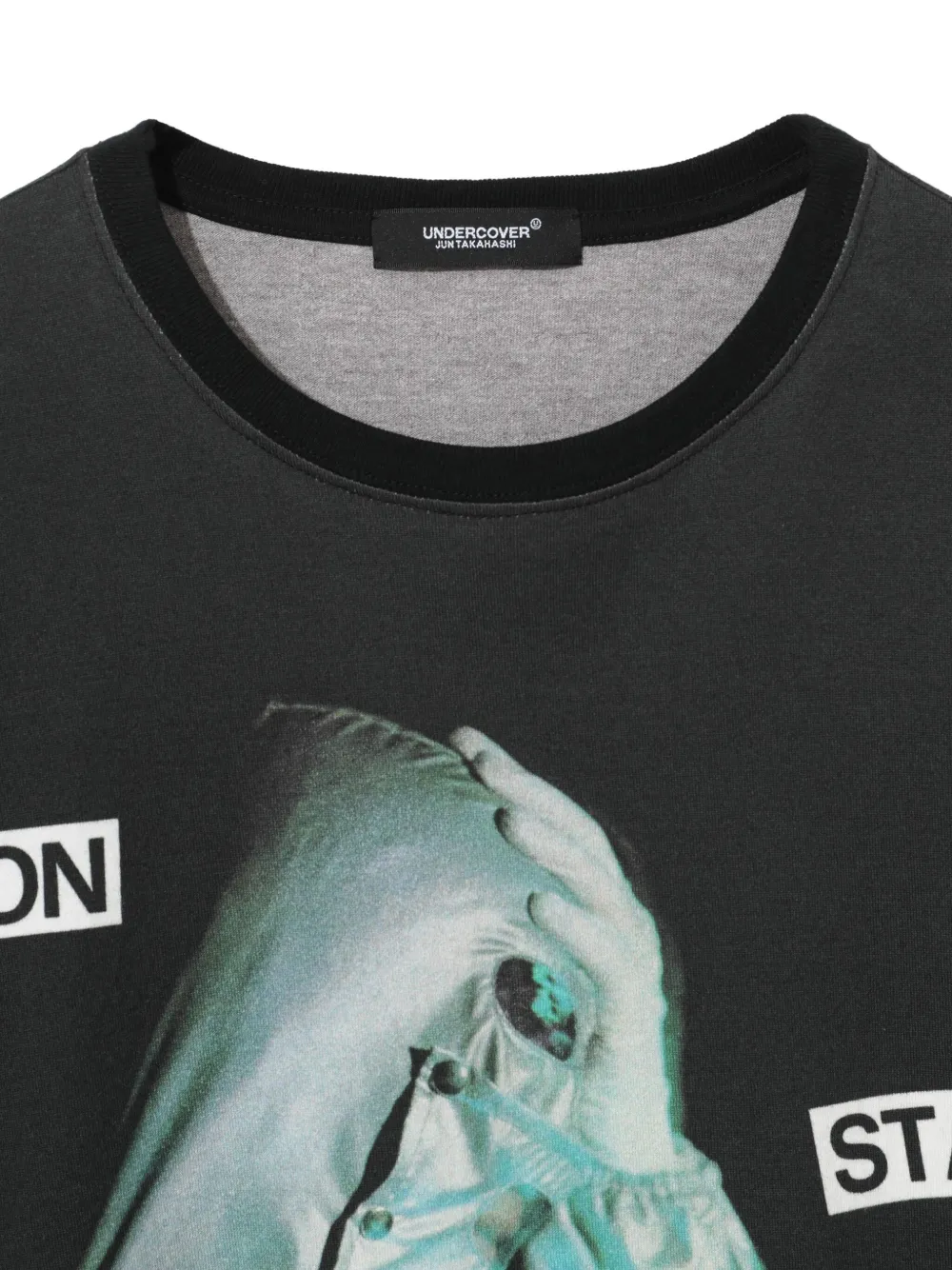 Undercover Katoenen T-shirt met grafische print Zwart
