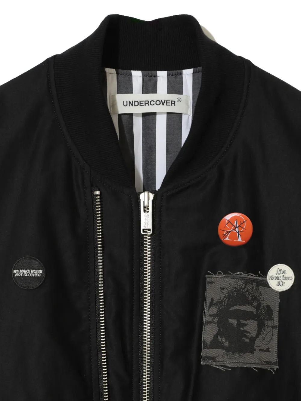 Undercover Gewatteerd bomberjack met geborduurde patch Zwart