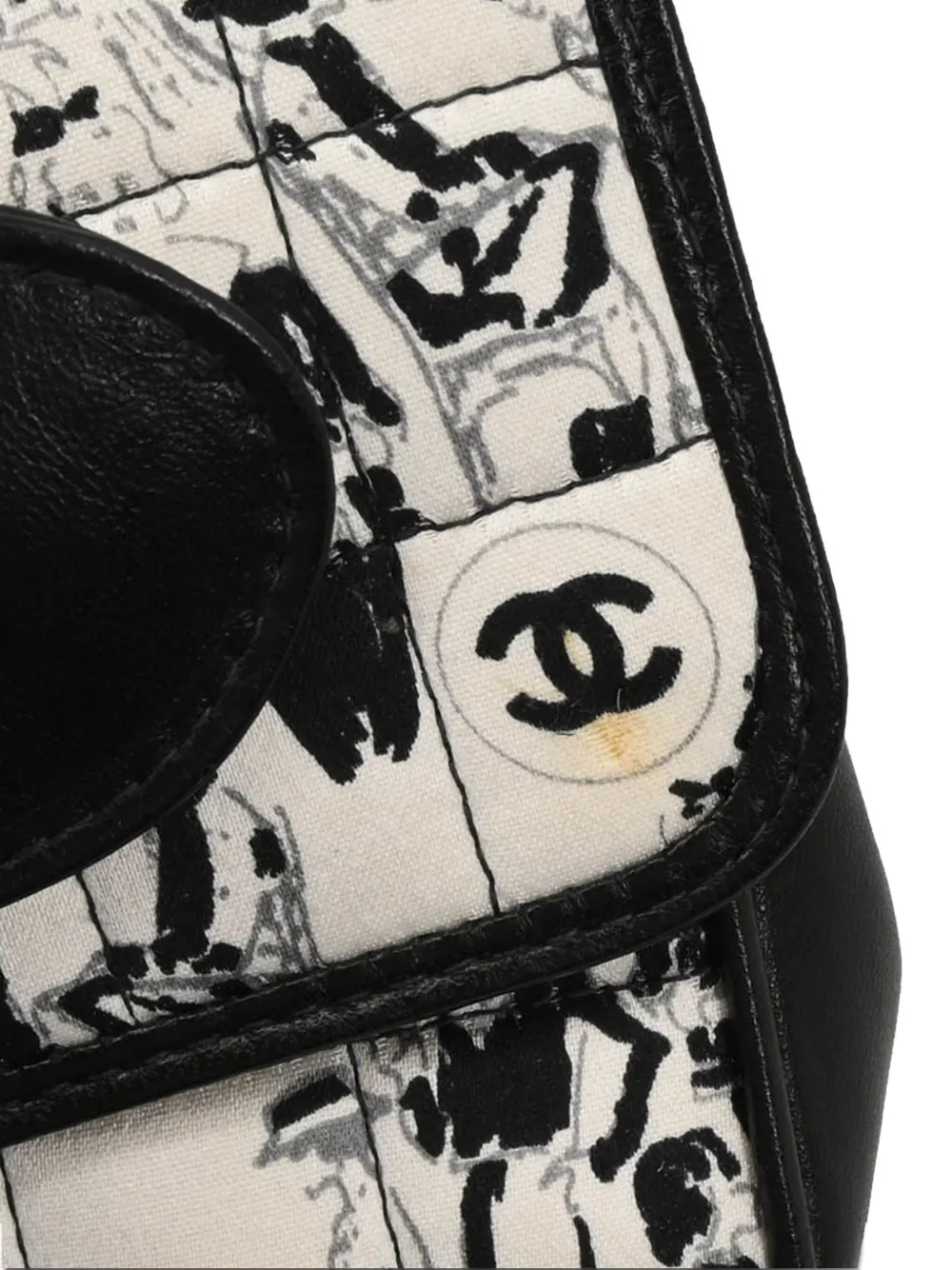 Pre-owned Chanel 2003 Choco Bar Shoulder Bag In White