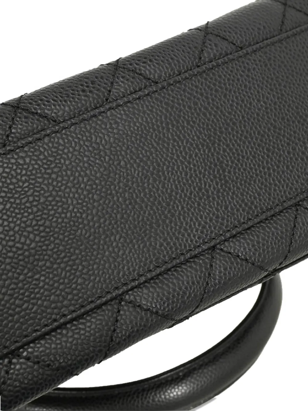 Pre-owned Chanel 2007 Cc Quilted Handbag In Black