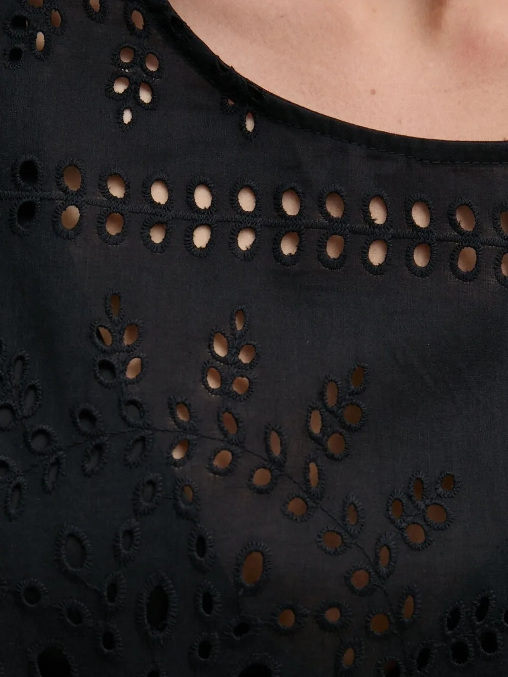 Sandro Ferrone Blouse met borduurwerk en korte mouwen Zwart