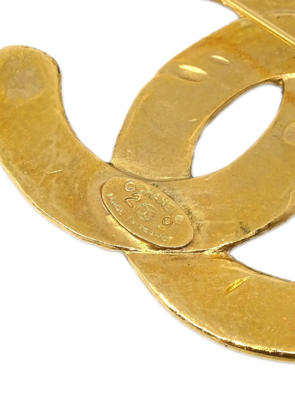 Pre-owned Chanel Textured Interlocking Cc Brooch