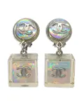 CHANEL Pre-Owned 1997 iridescent cube drop earrings - Silver
