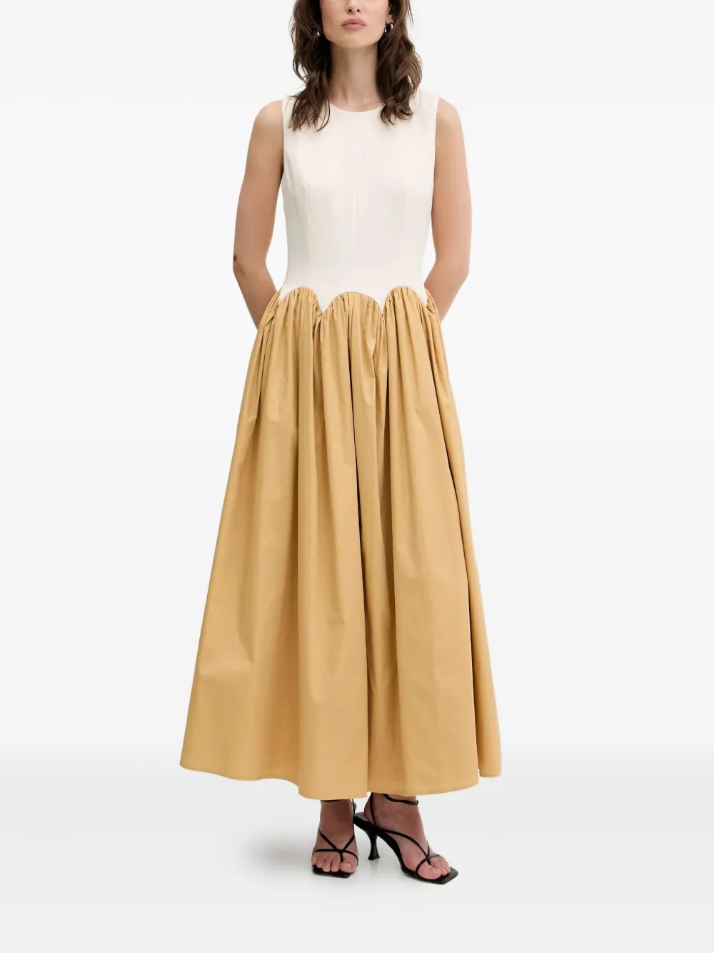 NEVER FULLY DRESSED Monika midi-jurk met gewelfd detail - Beige