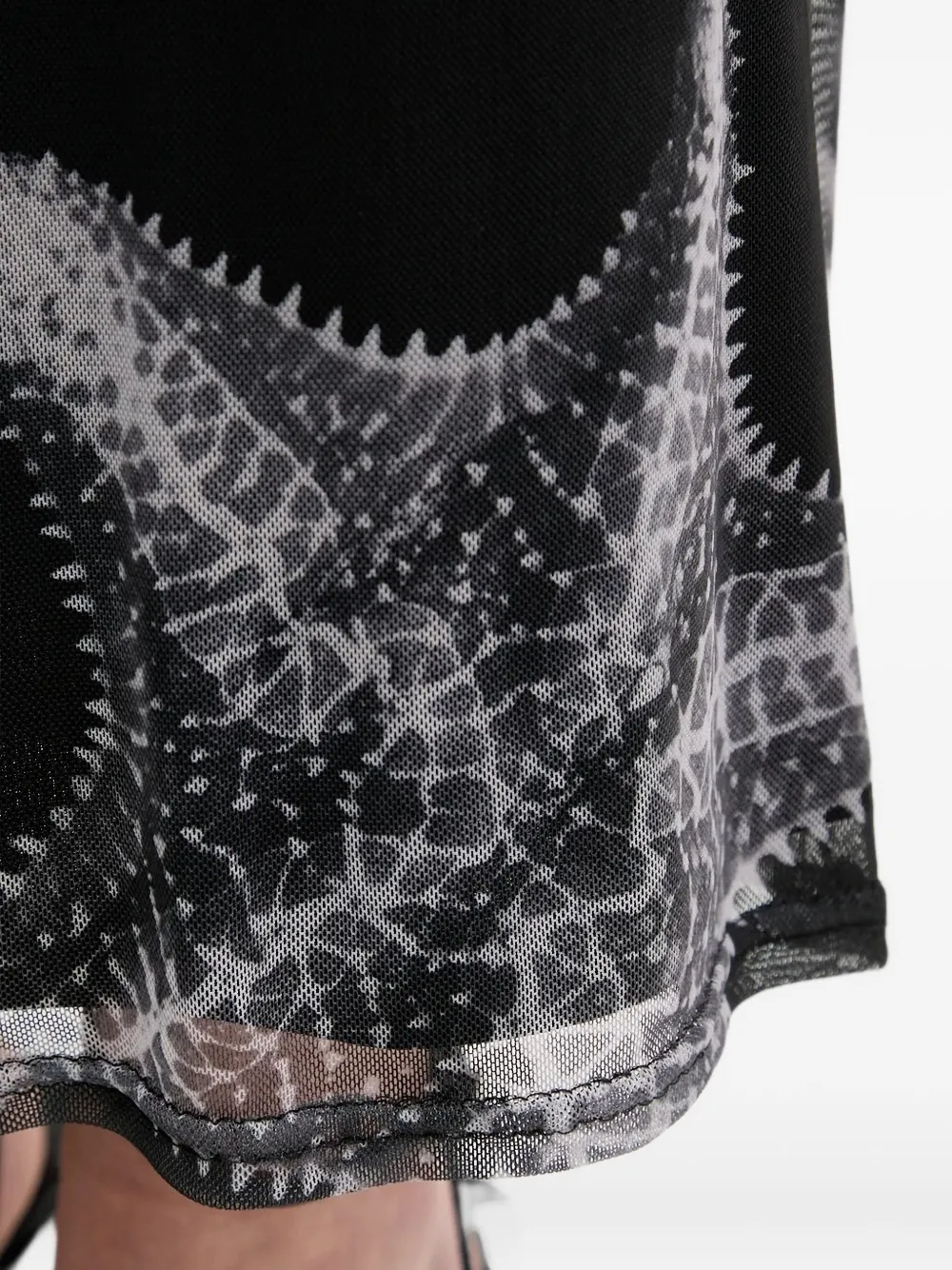 NEVER FULLY DRESSED Midi-jurk met print Zwart