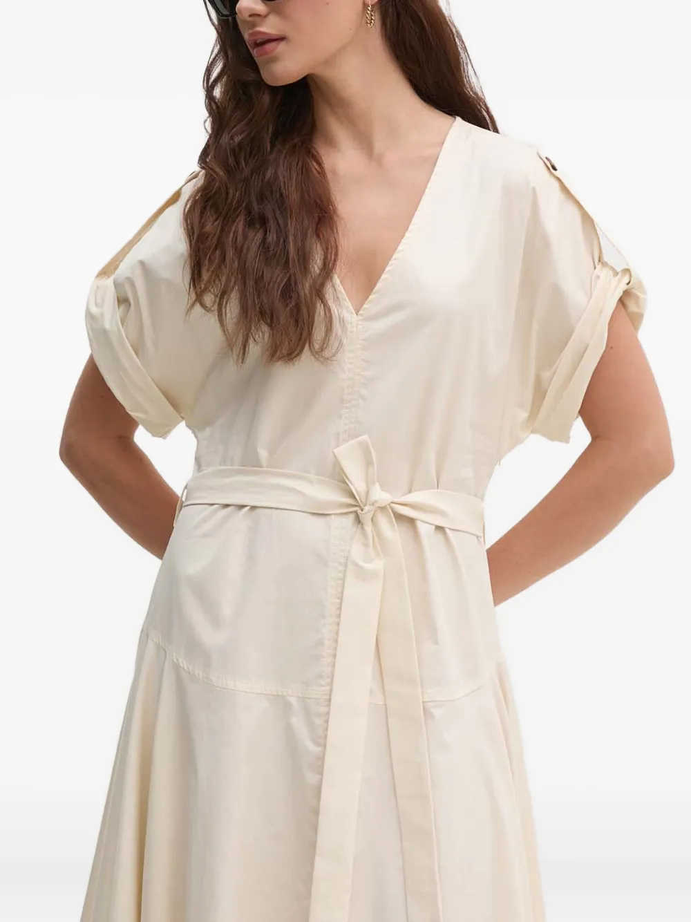 Sandro Ferrone Jurk met V-hals Beige