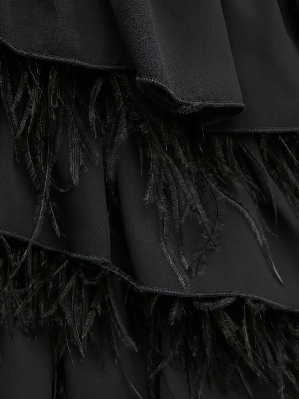 Silvian Heach Mini-jurk met ruches en veren afwerking Zwart