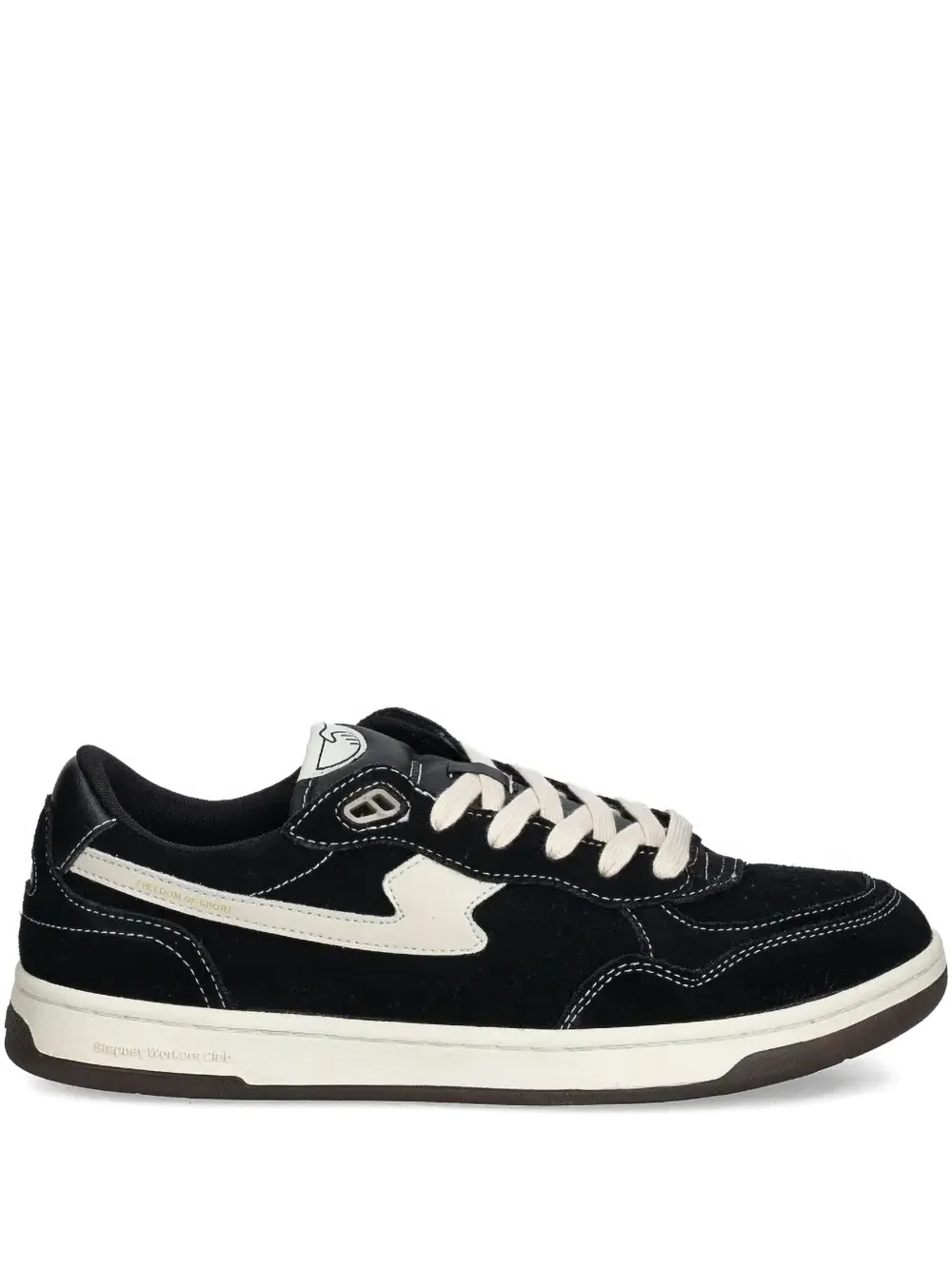 Stepney Workers Club baskets en daim à lacets | noir | Image 1