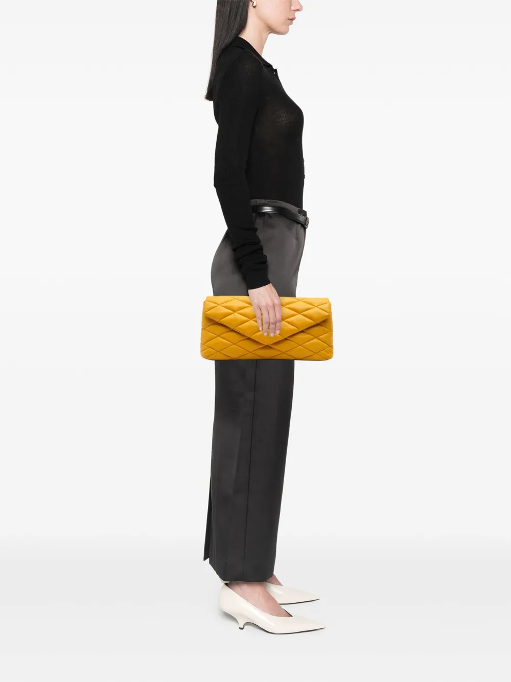 Saint Laurent Pre-Owned bolsa de mano Sade de piel de cordero capitonada 2021 | Estilos de archivo | Image 2