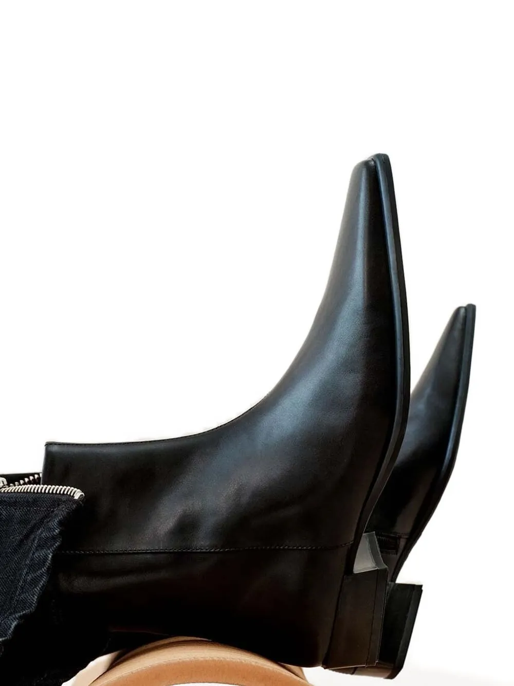 Vagabond Zip-detail Pointed-toe Boots In Black