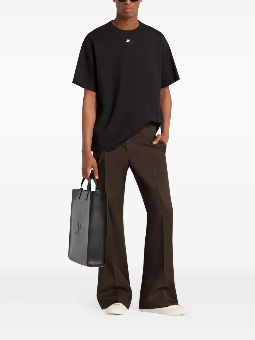 Courrèges logo-embroidered short-sleeve T-shirt Zwart