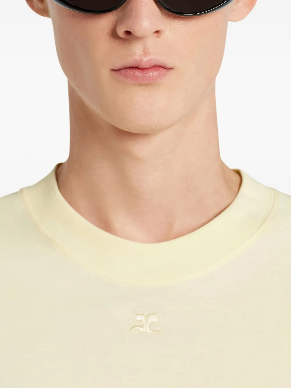 Courrèges AC-logo T-shirt Geel