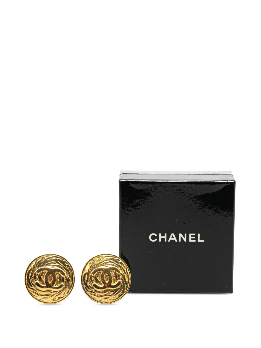 Pre-owned Chanel 1993 Gold Plated Cc Round Clip On Earrings Costume Earrings