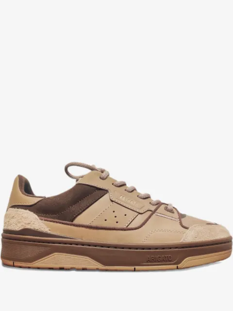 Axel Arigato tenis con paneles de gamuza