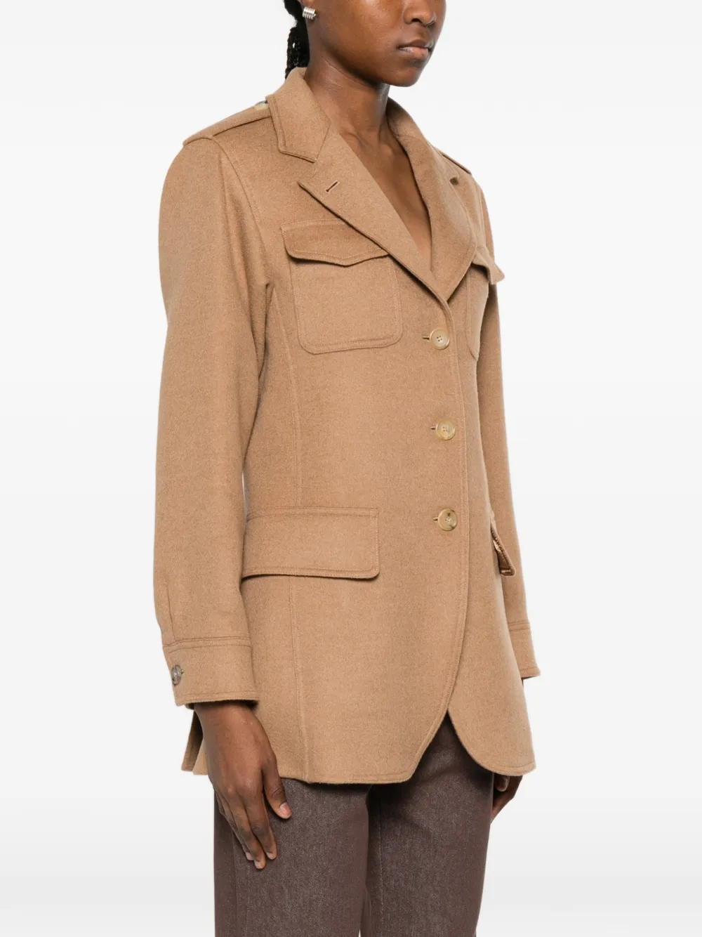 Max Mara Jack met klepzak en knoopsluiting Beige